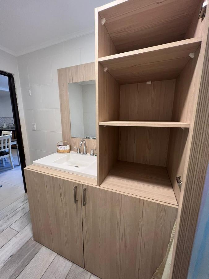 Appartamento Moderno Departamento Completo, Versatil Y Espacioso Ushuaia Esterno foto